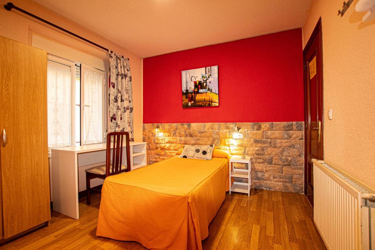 Residencia Salamanca Universitaria Hotel Екстериор снимка